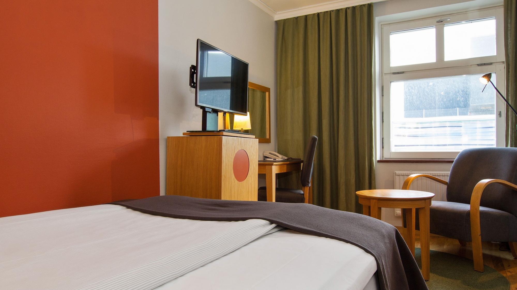 Elite City Hotel, Oerebro Zewnętrze zdjęcie
