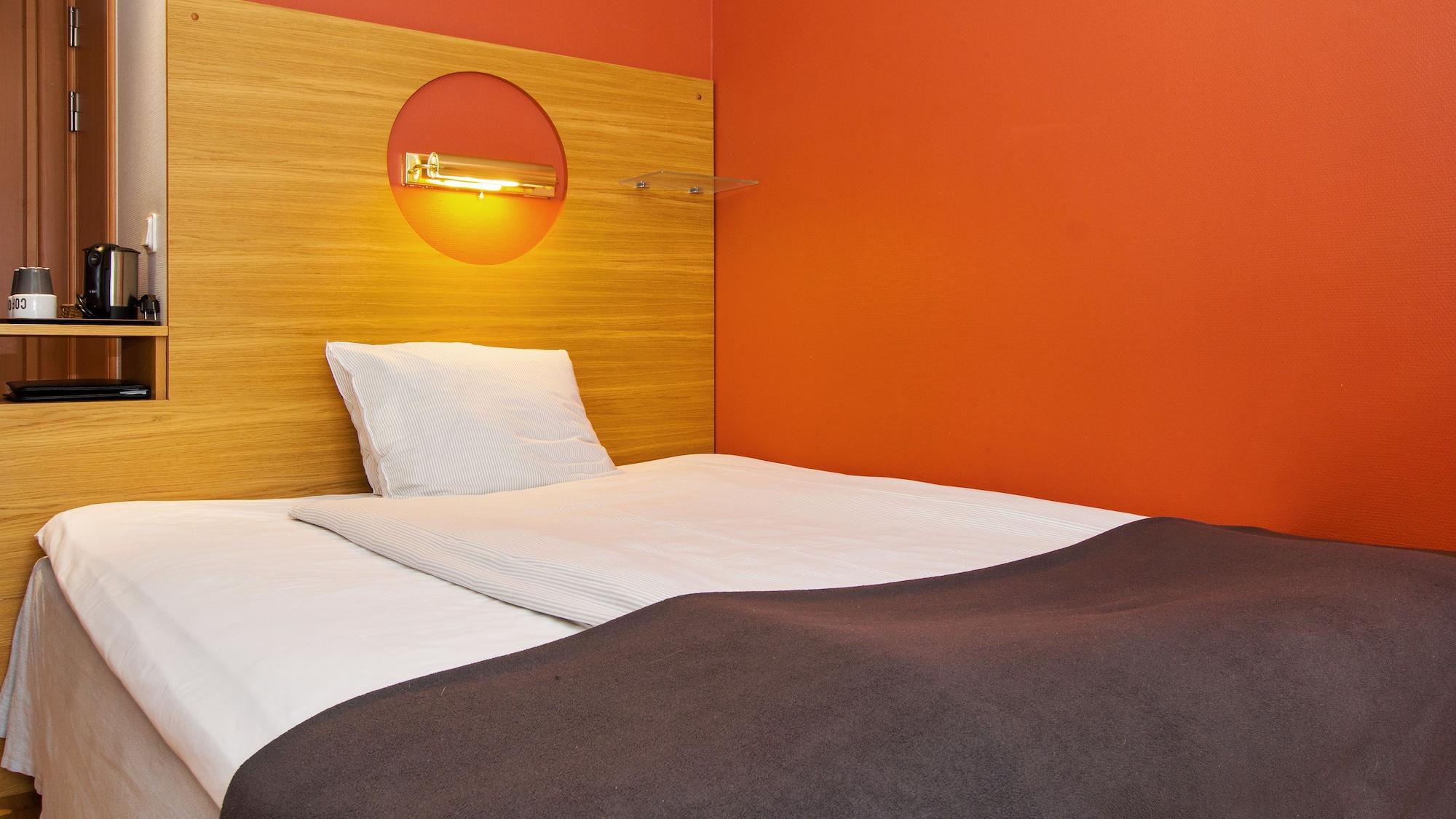 Elite City Hotel, Oerebro Zewnętrze zdjęcie